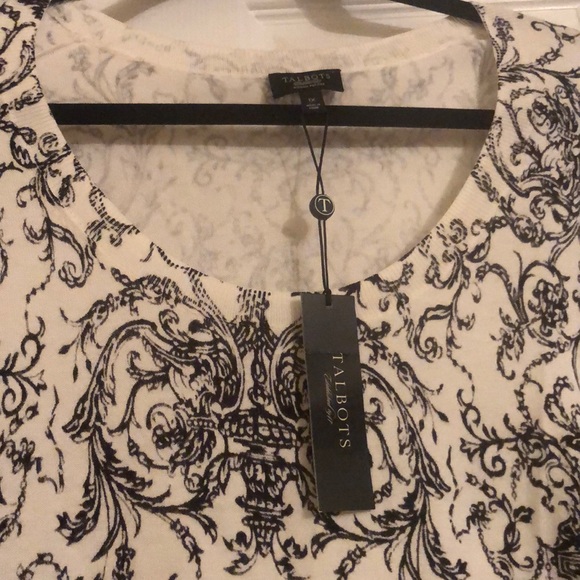 Women’s Petite 3/4 sleeve sweater top - Picture 2 of 2